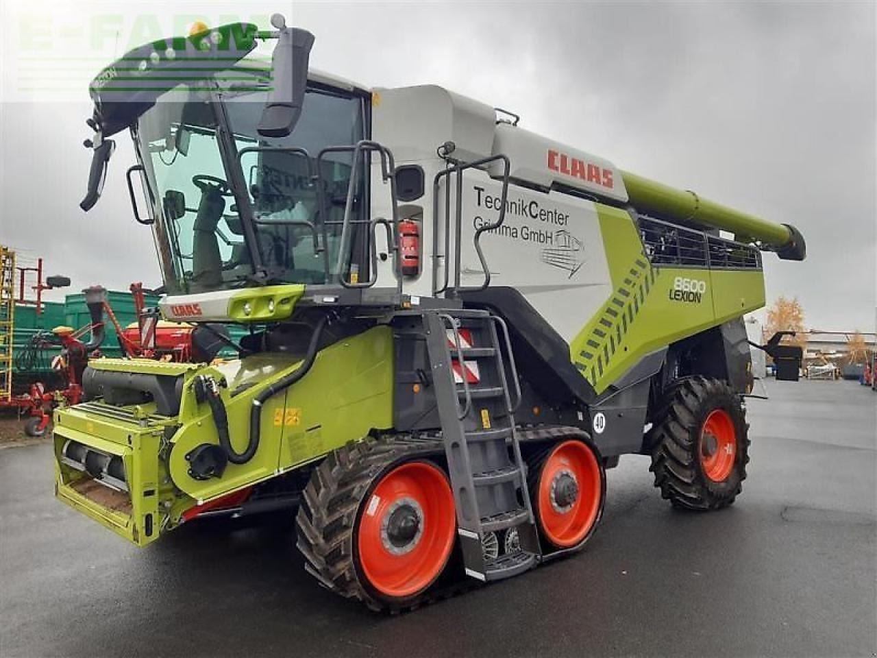 CLAAS mähdr. lexion 8600tt + v1080 - Combine harvester: picture 2 CLAAS mähdr. lexion 8600tt + v1080 - Combine harvester: picture 2