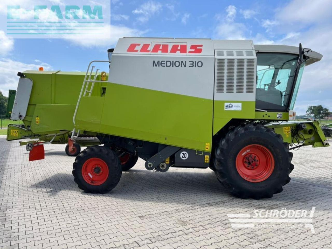 CLAAS medion 310 - Combine harvester: picture 2 CLAAS medion 310 - Combine harvester: picture 2