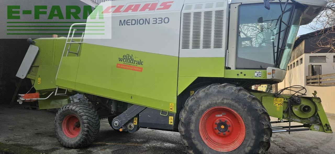 CLAAS medion 330 - Combine harvester: picture 1 CLAAS medion 330 - Combine harvester: picture 1