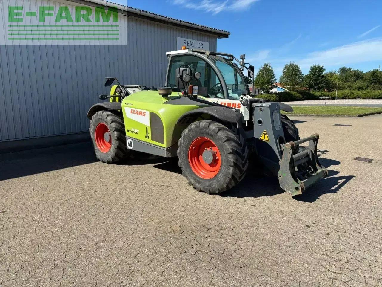 Telescopic handler CLAAS scorpion 7030: picture 9