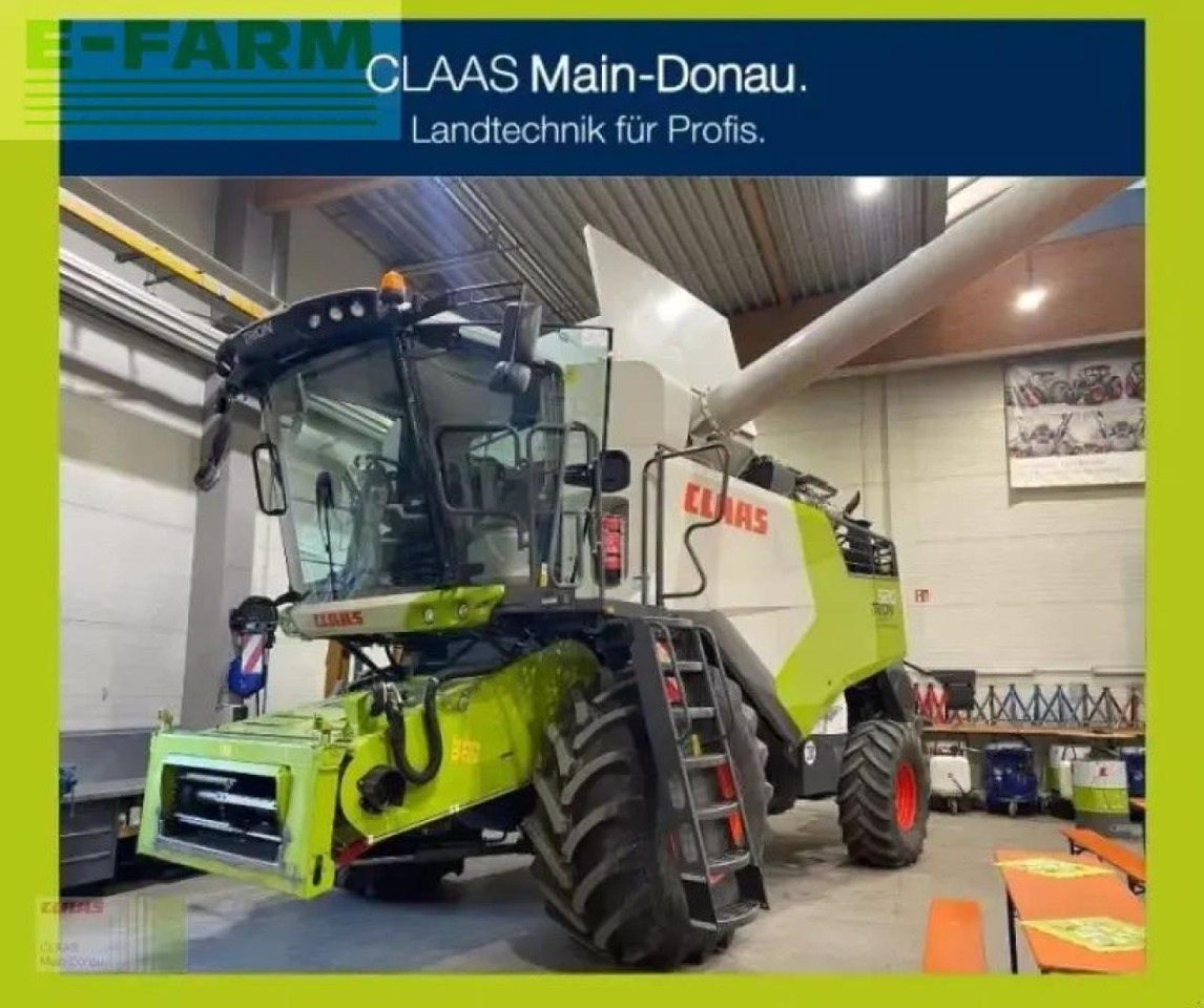 CLAAS trion 520 mit vario 560 - Combine harvester: picture 1 CLAAS trion 520 mit vario 560 - Combine harvester: picture 1