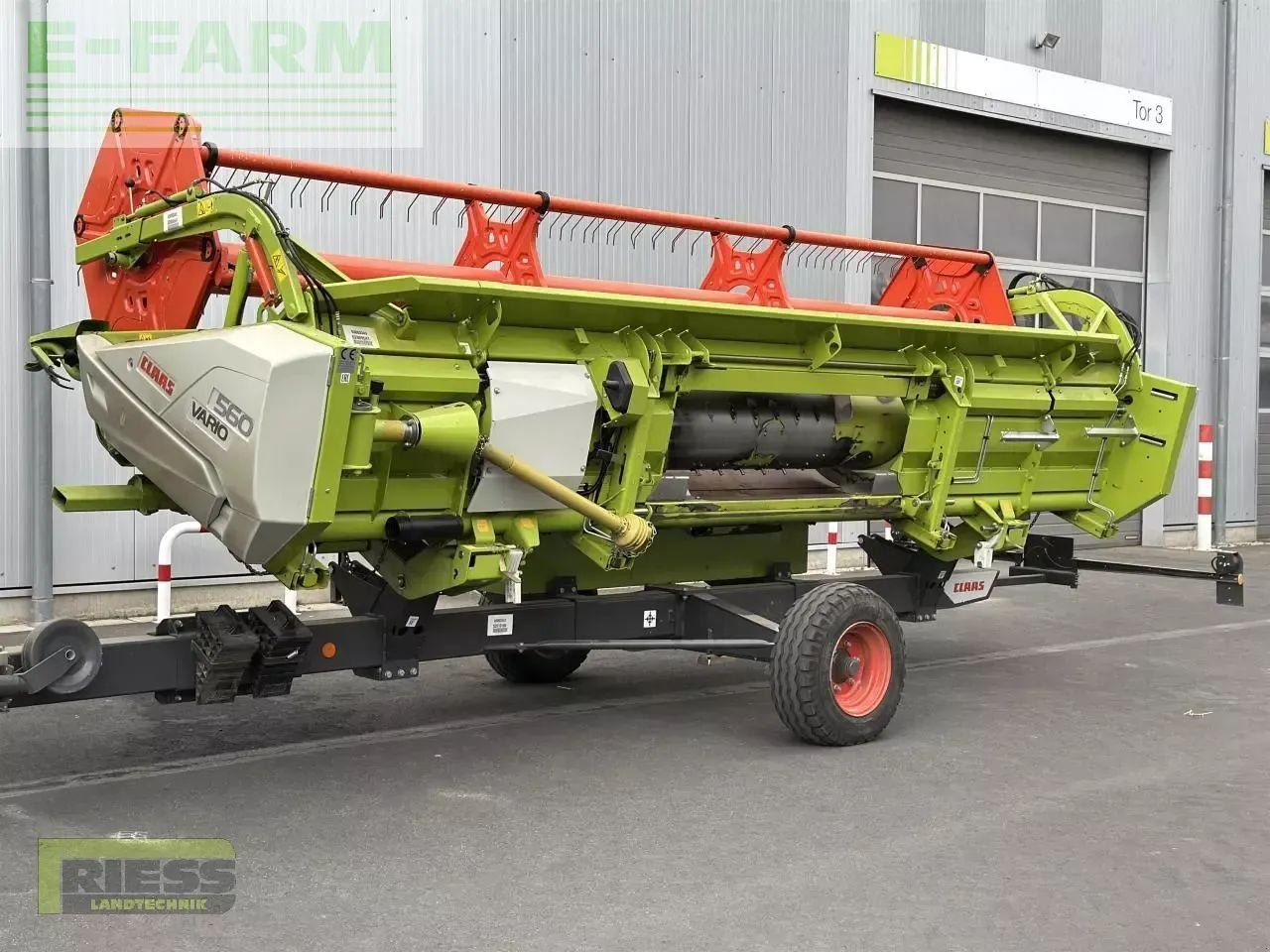 Combine harvester CLAAS tucano 430 vario 560 l34: picture 15