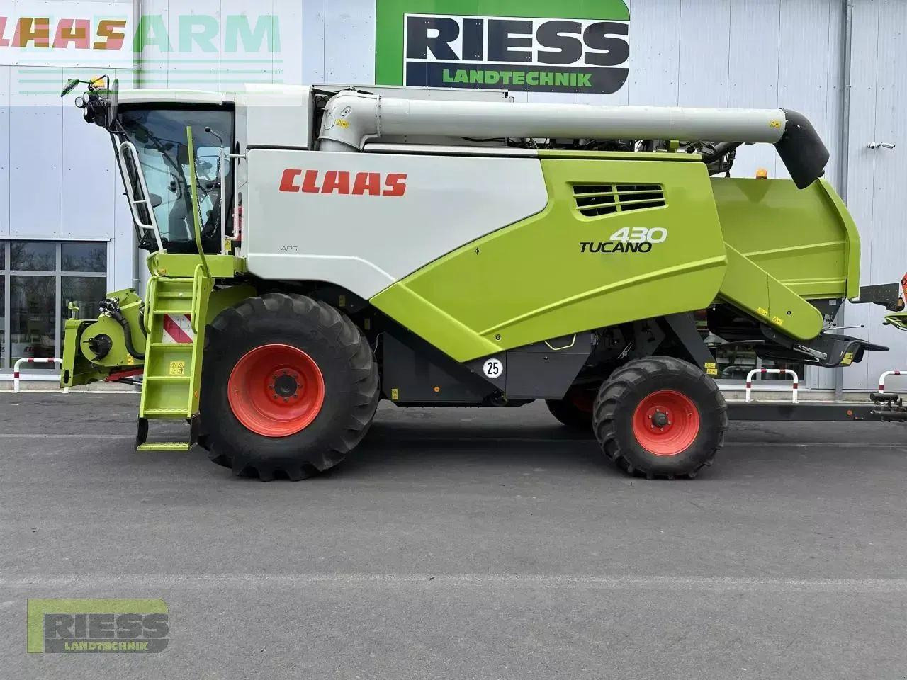 Combine harvester CLAAS tucano 430 vario 560 l34: picture 10