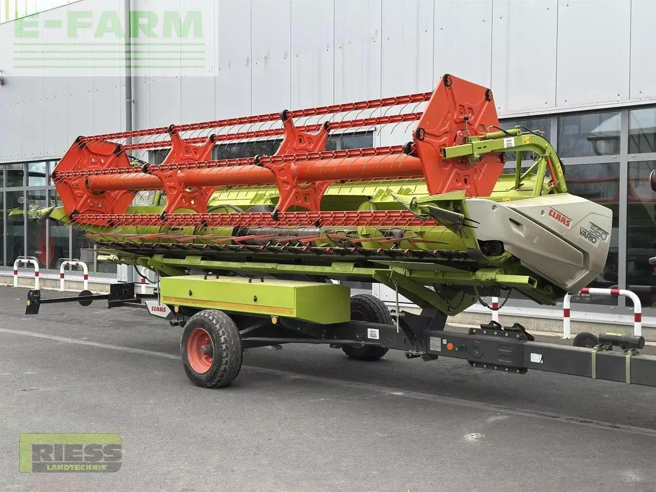 Combine harvester CLAAS tucano 430 vario 560 l34: picture 16