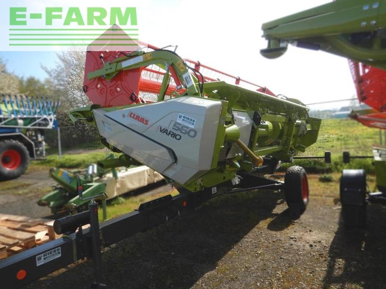 CLAAS vario 560 ac + transportwagen - Combine header: picture 3 CLAAS vario 560 ac + transportwagen - Combine header: picture 3