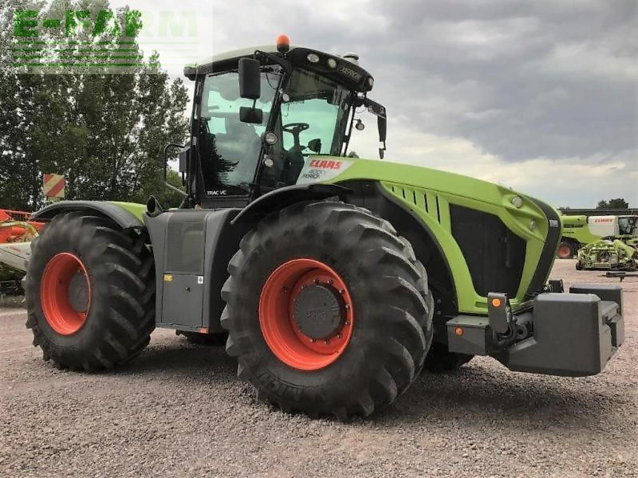 CLAAS xerion 4000 trac vc TRAC VC - Farm tractor: picture 3 CLAAS xerion 4000 trac vc TRAC VC - Farm tractor: picture 3