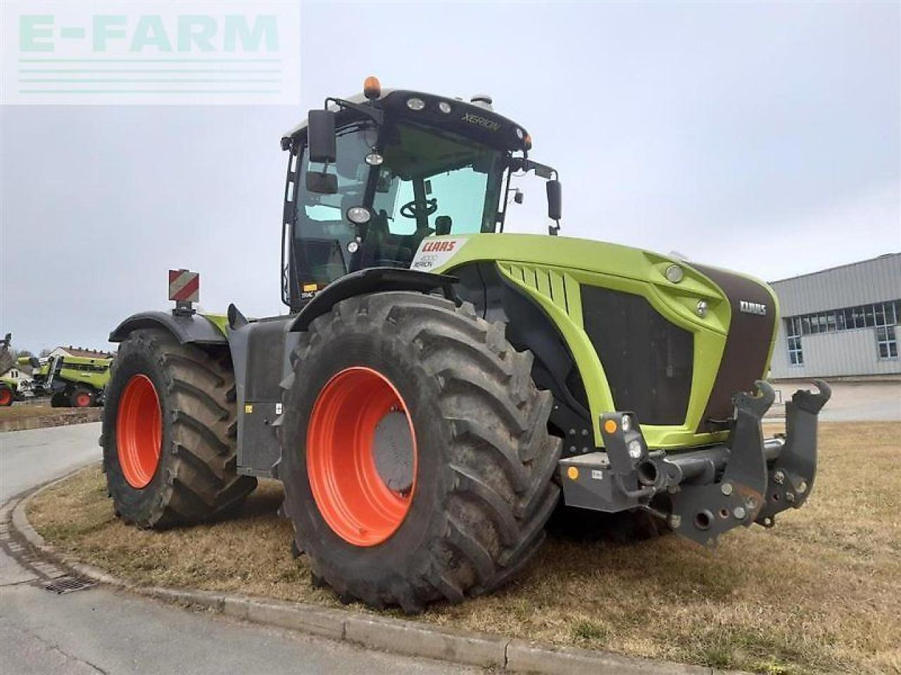 CLAAS xerion 4000 trac vc TRAC VC - Farm tractor: picture 2 CLAAS xerion 4000 trac vc TRAC VC - Farm tractor: picture 2