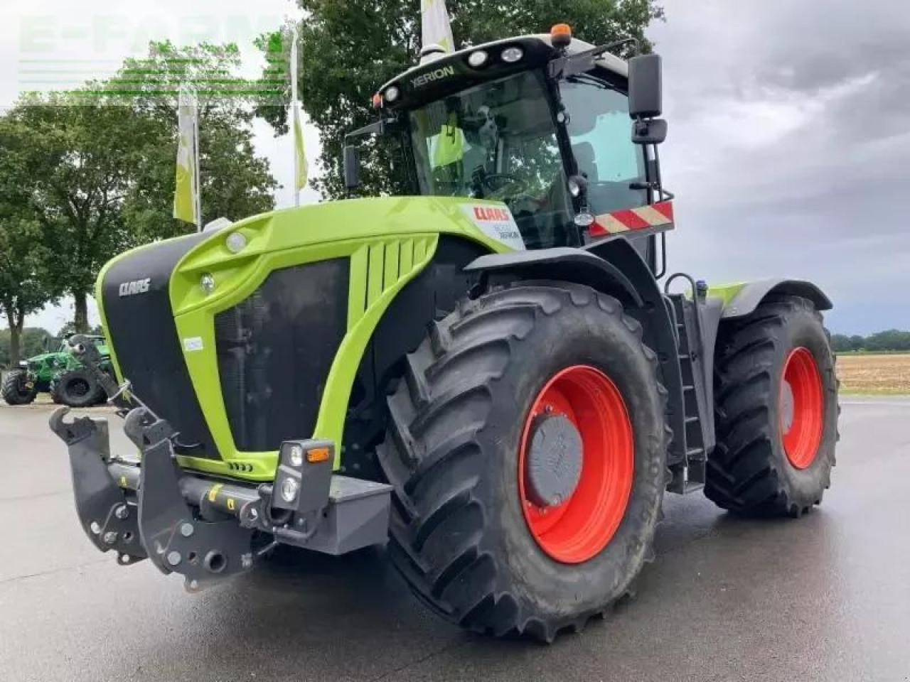 CLAAS xerion 5000 trac vc TRAC VC - Farm tractor: picture 1 CLAAS xerion 5000 trac vc TRAC VC - Farm tractor: picture 1