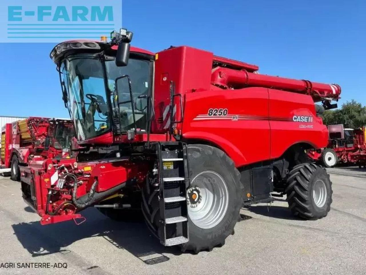 Case-IH axial-flow 8250 - Combine harvester: picture 3 Case-IH axial-flow 8250 - Combine harvester: picture 3