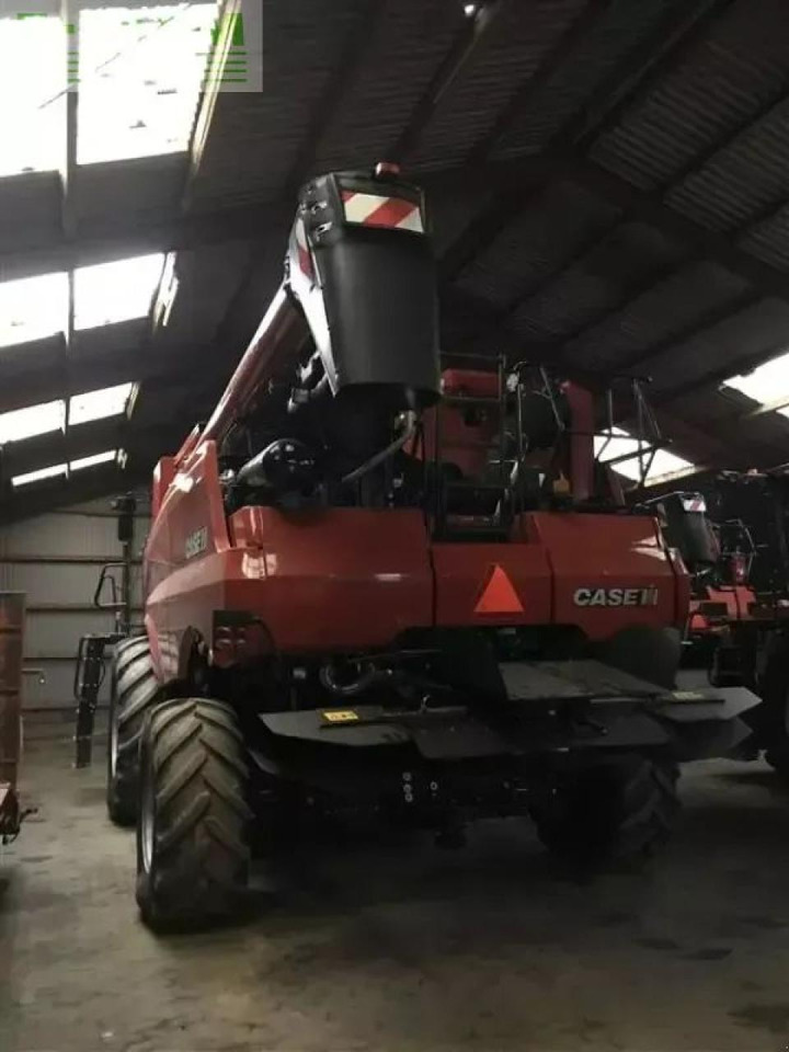 Case-IH axial-flow 8250 med harvest command, kun 570 tærsketimer - Combine harvester: picture 3 Case-IH axial-flow 8250 med harvest command, kun 570 tærsketimer - Combine harvester: picture 3