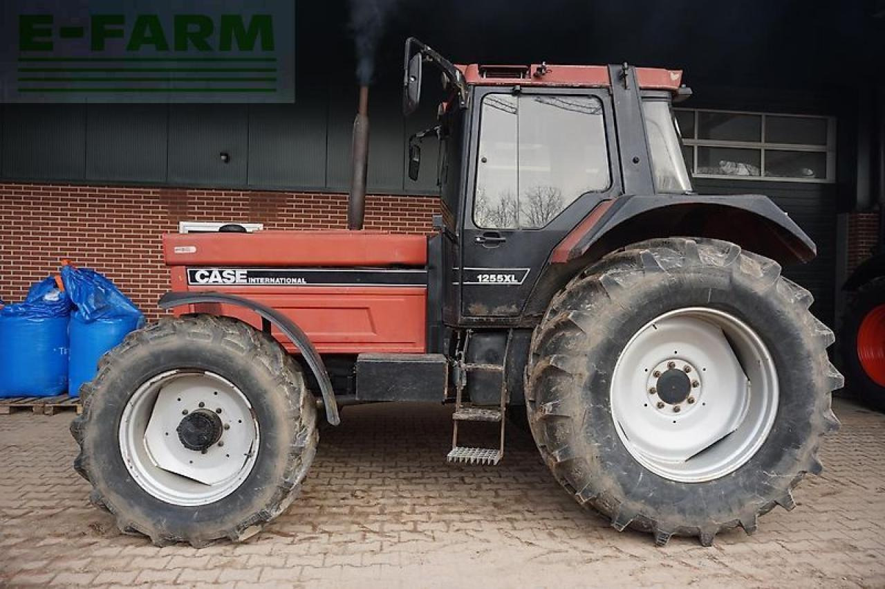 Case-IH ihc 1255 xl - Farm tractor: picture 5 Case-IH ihc 1255 xl - Farm tractor: picture 5