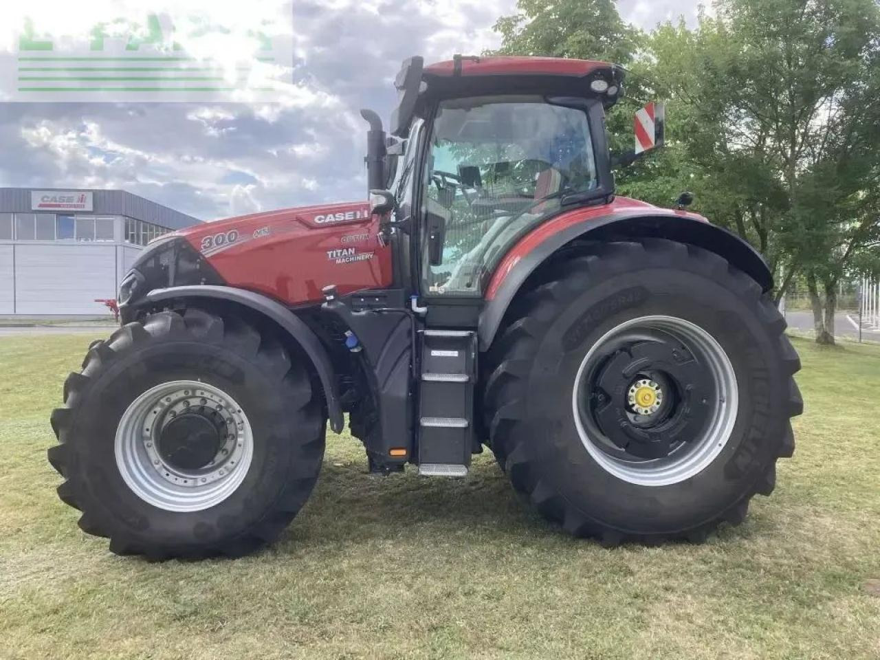 Case-IH optum 300 cvx drive CVX - Farm tractor: picture 3 Case-IH optum 300 cvx drive CVX - Farm tractor: picture 3