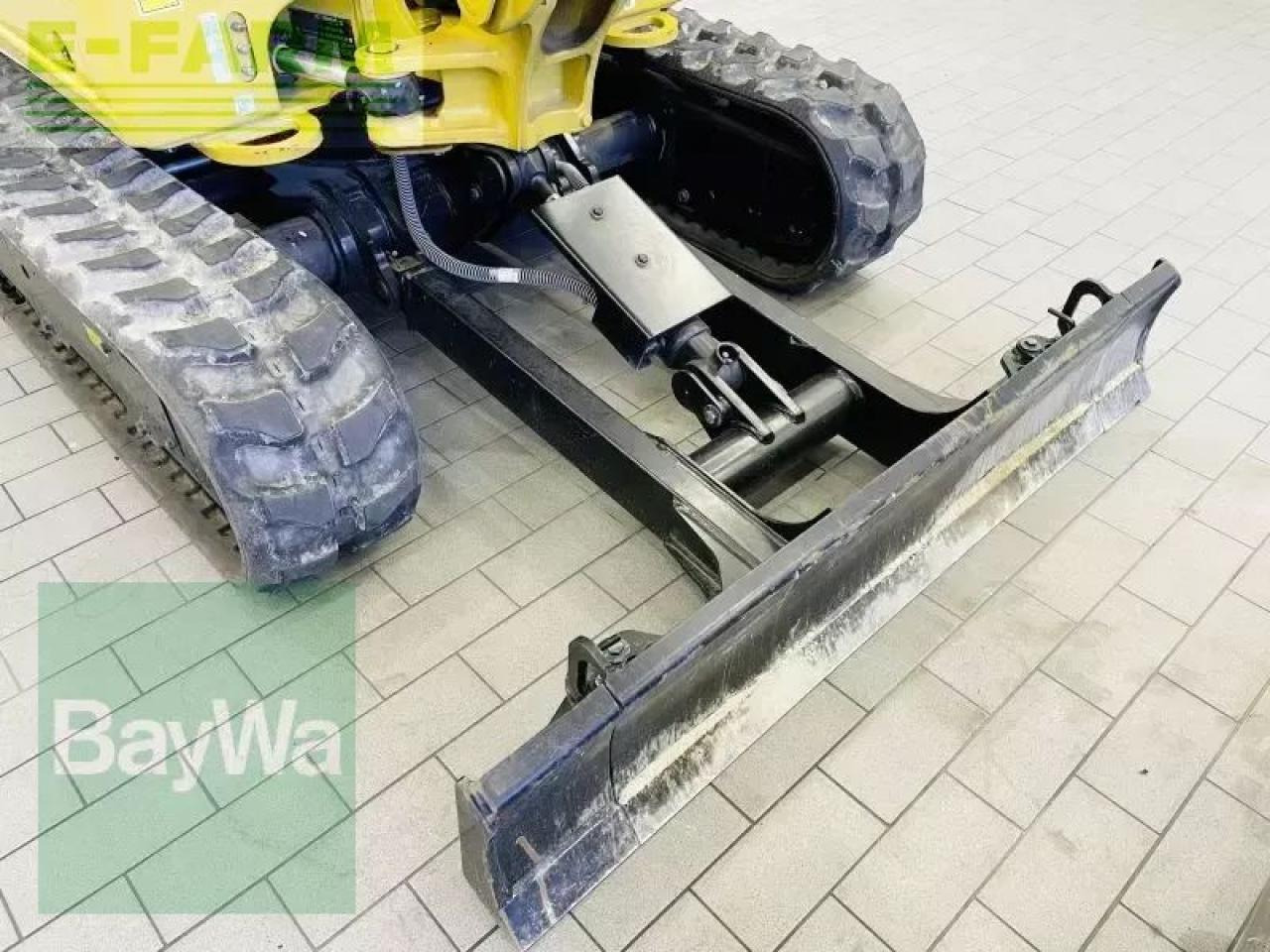 Mini excavator Caterpillar 301.8-05a: picture 12