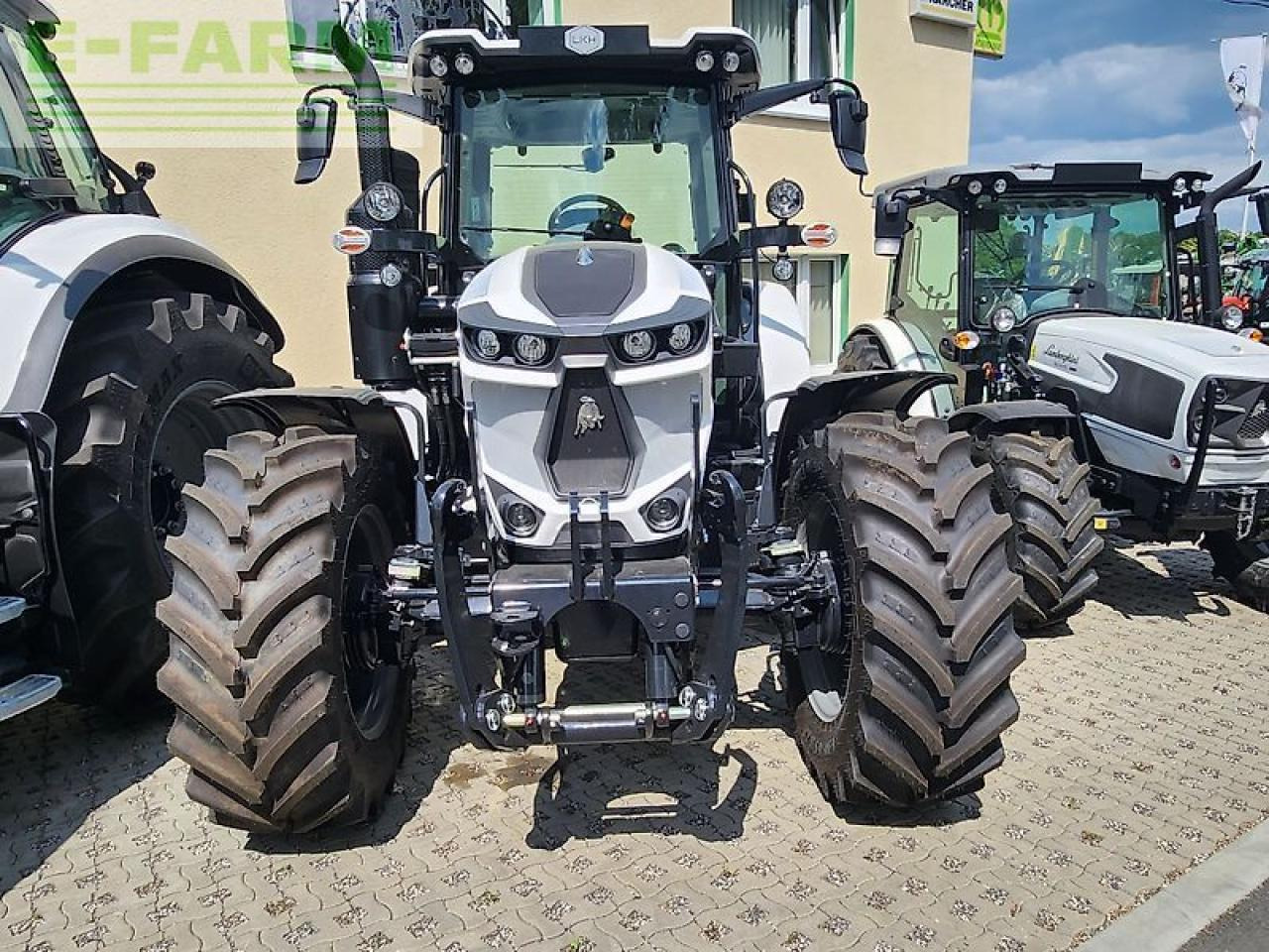 Deutz-Fahr 6125 - Farm tractor: picture 2 Deutz-Fahr 6125 - Farm tractor: picture 2