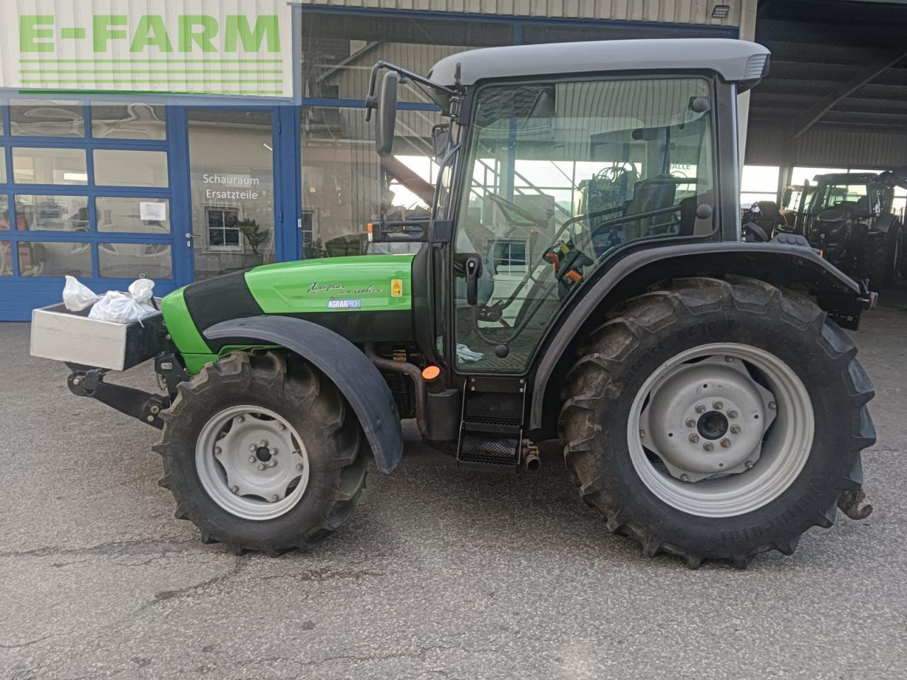 Deutz-Fahr agroplus 320 ecoline aktion201 Ecoline - Farm tractor: picture 1 Deutz-Fahr agroplus 320 ecoline aktion201 Ecoline - Farm tractor: picture 1