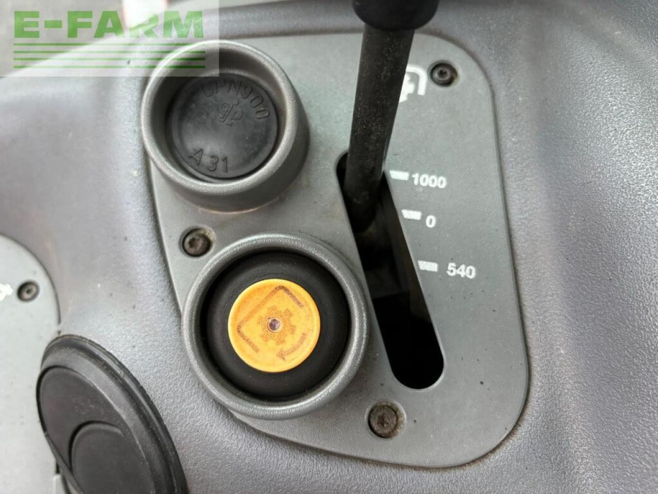 Farm tractor Deutz-Fahr agrotron 165: picture 26