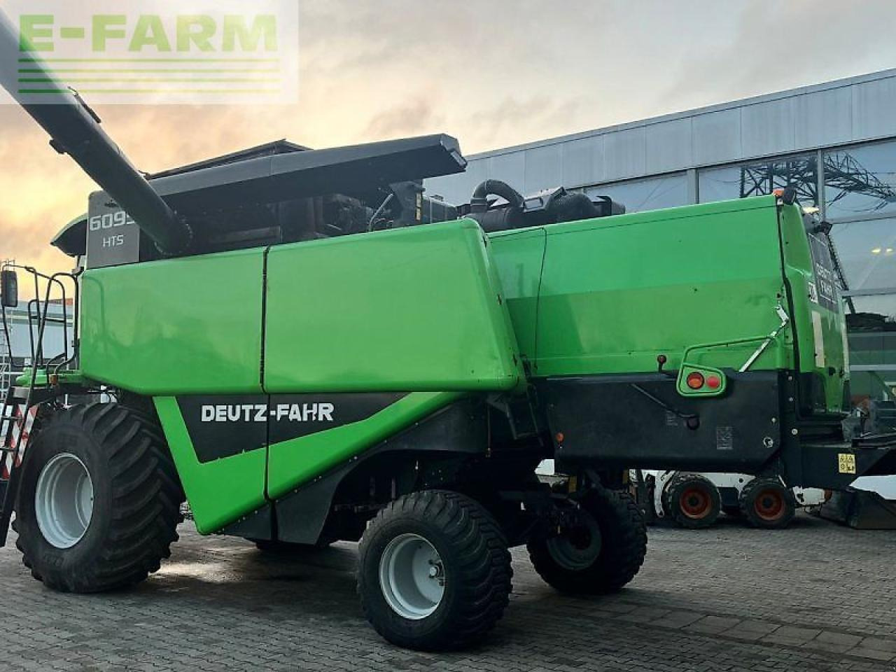 Deutz-Fahr topliner 6095 hts - Combine harvester: picture 4 Deutz-Fahr topliner 6095 hts - Combine harvester: picture 4
