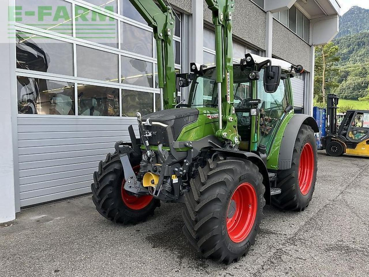 Fendt 211 s vario gen3 power setting 2 - Farm tractor: picture 3 Fendt 211 s vario gen3 power setting 2 - Farm tractor: picture 3