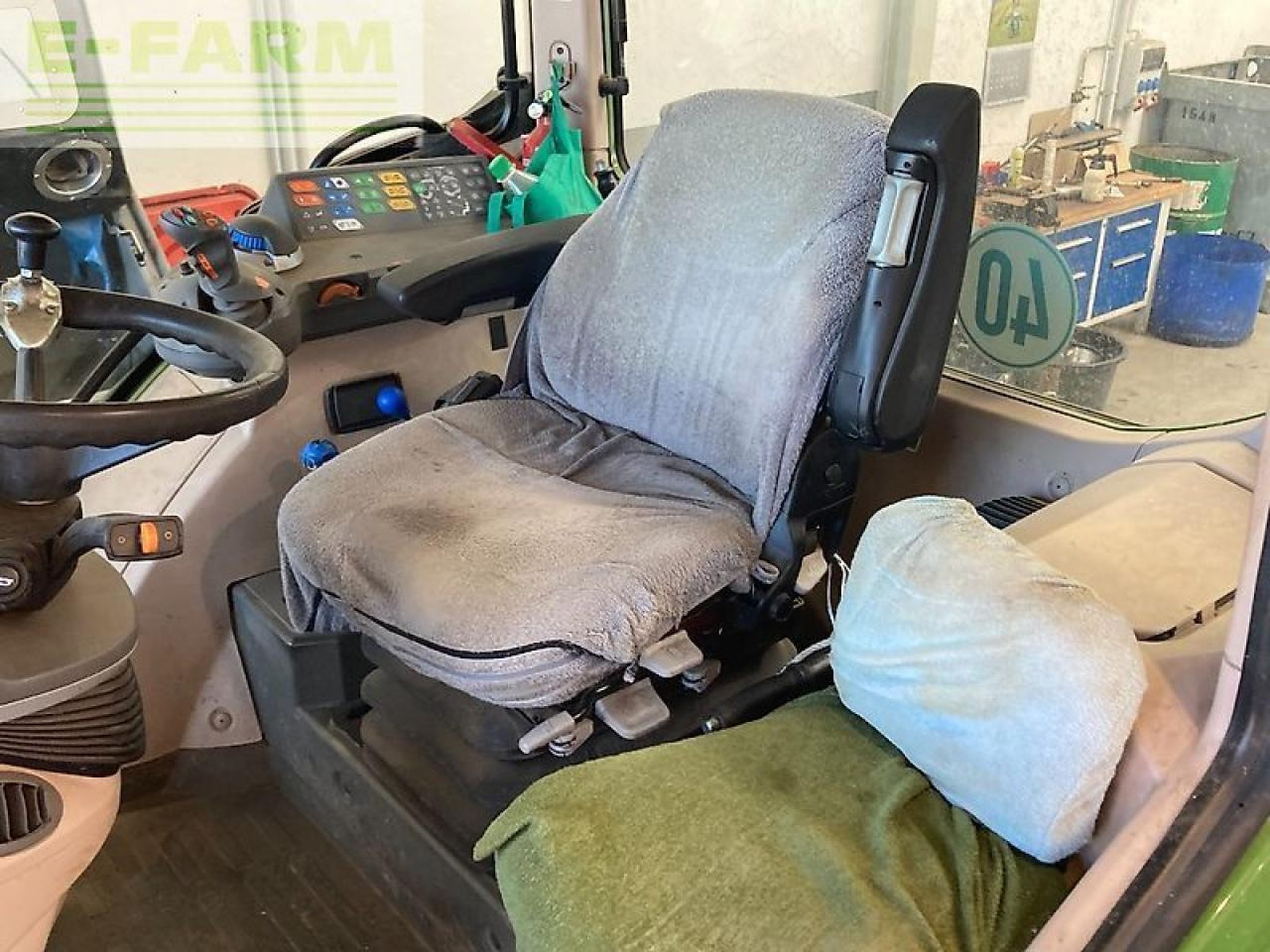 Farm tractor Fendt 310 vario power s4 tms mit frontlader Power: picture 9