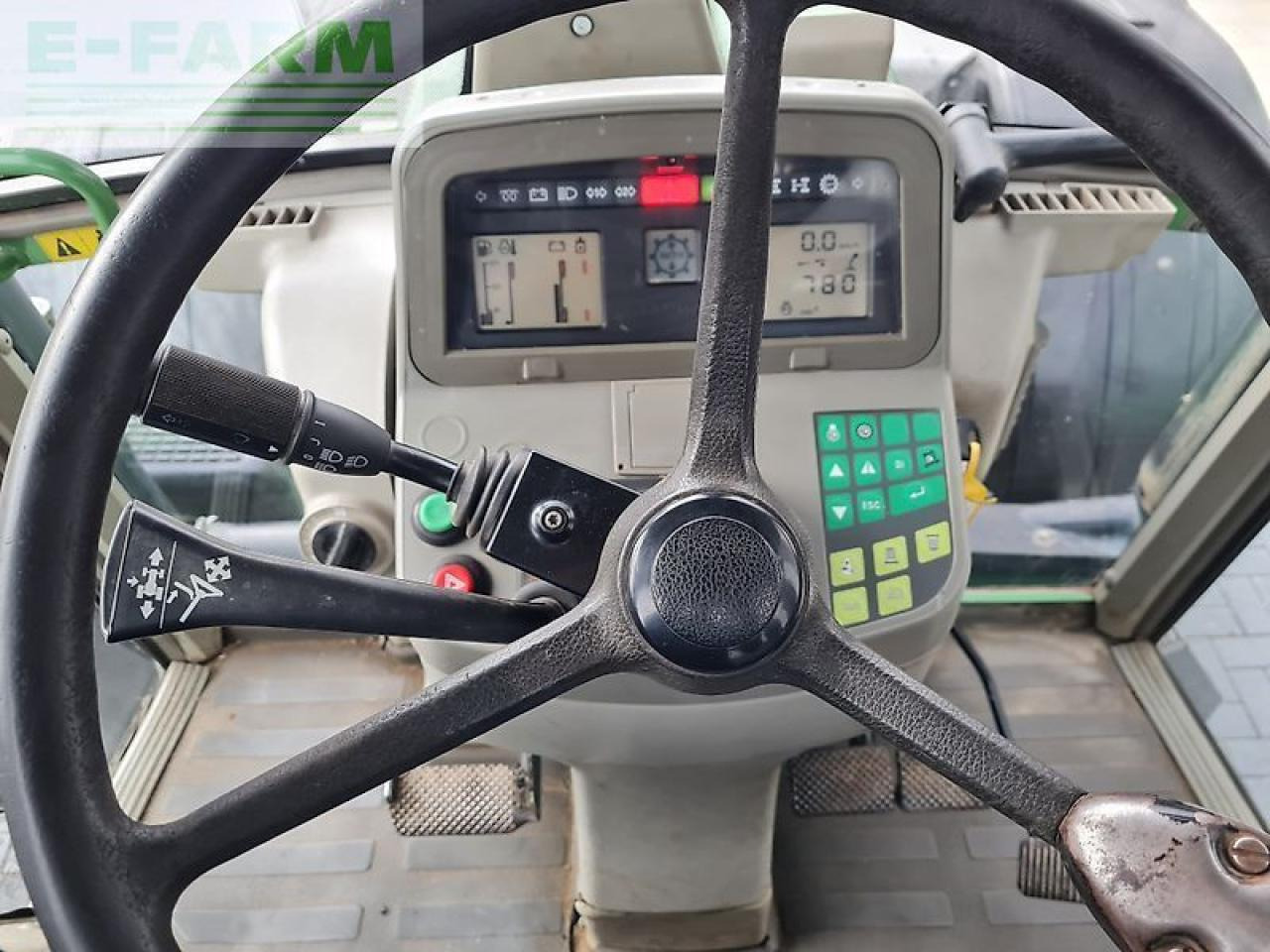 Fendt 716 vario com1 - Farm tractor: picture 2 Fendt 716 vario com1 - Farm tractor: picture 2