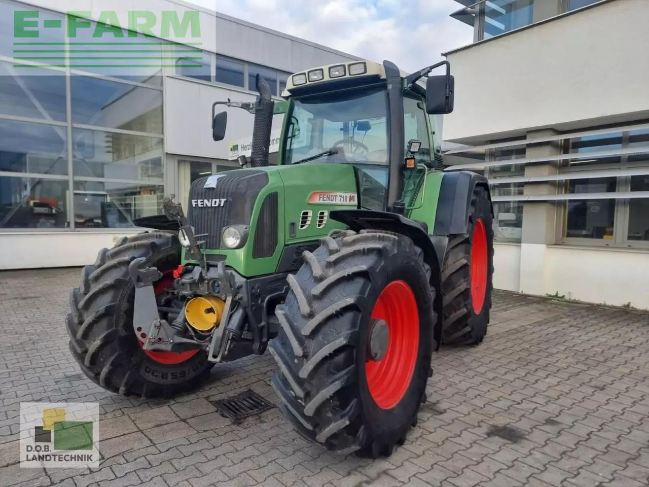 Fendt 718 vario comiii - Farm tractor: picture 1 Fendt 718 vario comiii - Farm tractor: picture 1