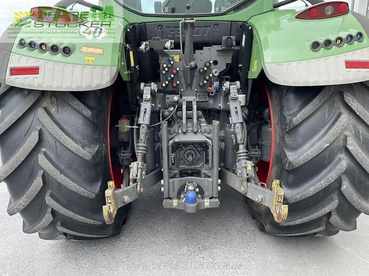 Farm tractor Fendt 724 profi plus: picture 12