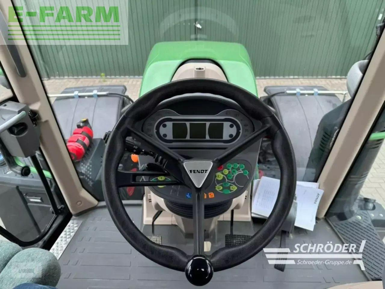 Farm tractor Fendt 724 vario s4 profi plus ProfiPlus: picture 21