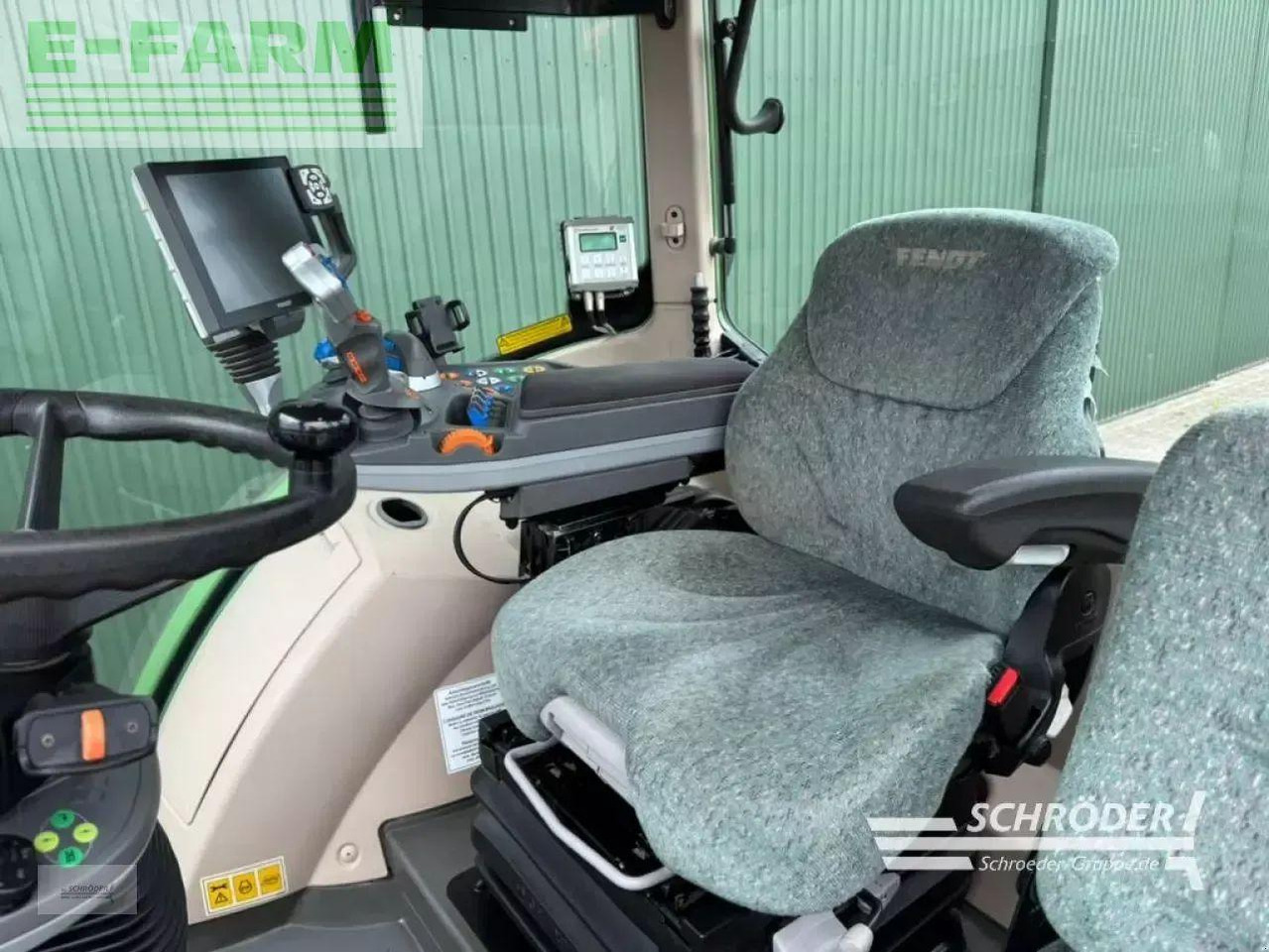 Farm tractor Fendt 724 vario s4 profi plus ProfiPlus: picture 18
