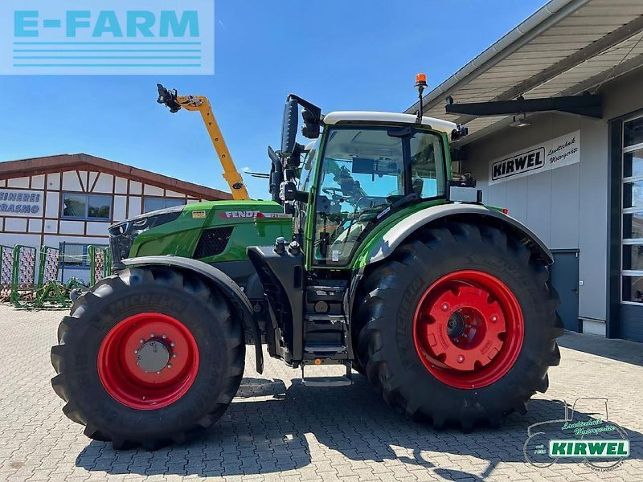 Fendt 728 vario gen7 - Farm tractor: picture 3 Fendt 728 vario gen7 - Farm tractor: picture 3