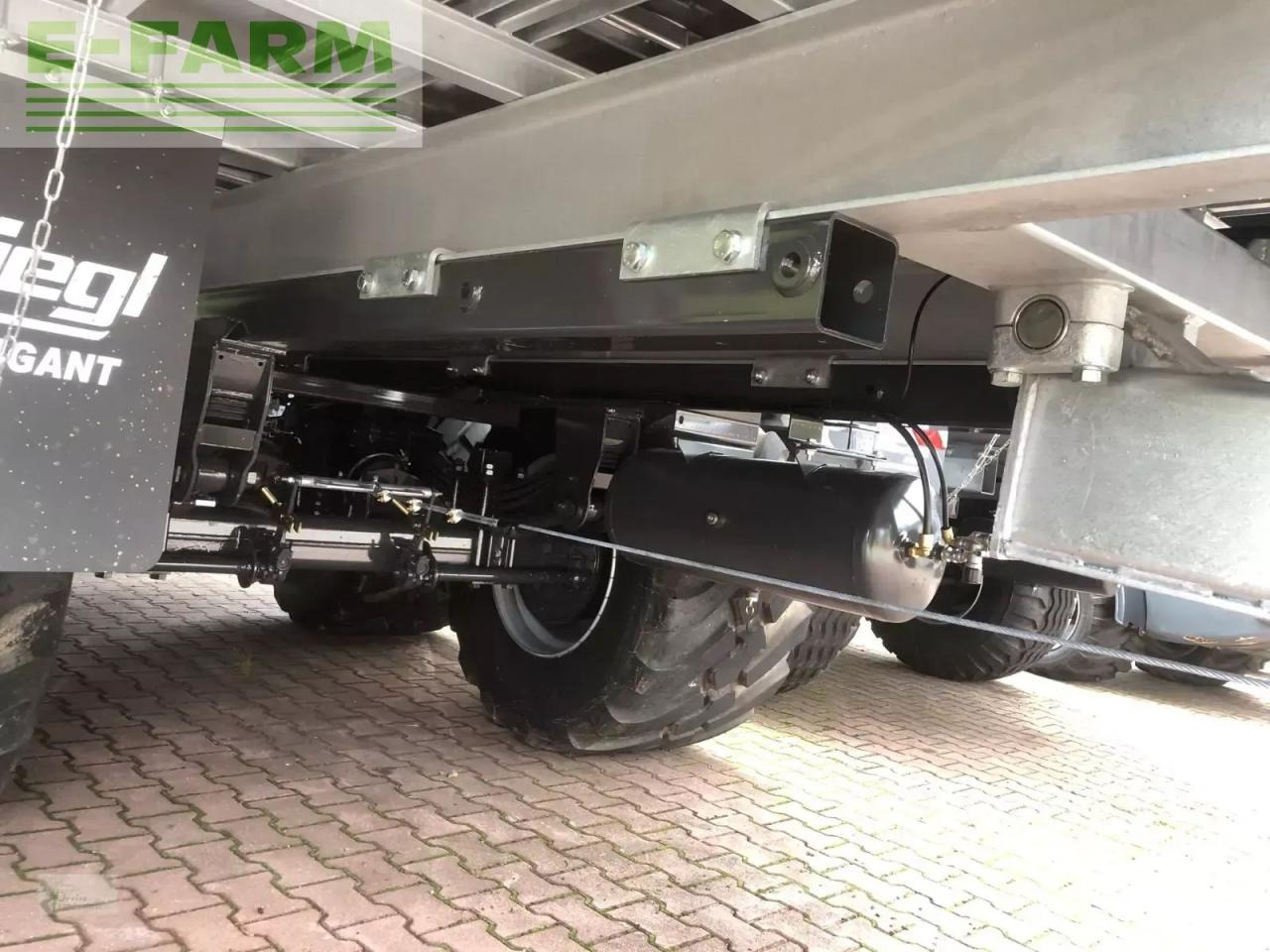 Fliegl gigant asw 281 - Farm tipping trailer/ Dumper: picture 4 Fliegl gigant asw 281 - Farm tipping trailer/ Dumper: picture 4