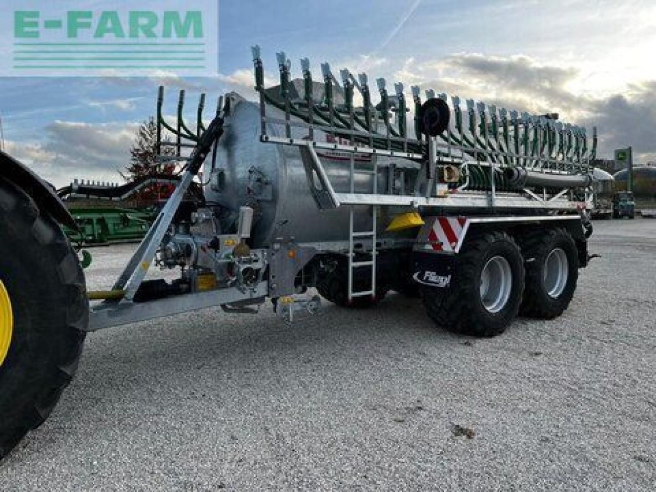 Fliegl pfw 12000 maxx-line - Slurry tanker: picture 1 Fliegl pfw 12000 maxx-line - Slurry tanker: picture 1