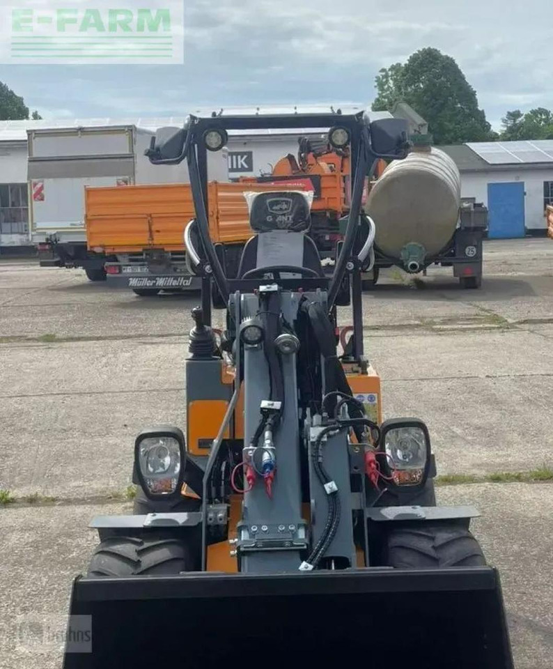 Giant g1200 tele-teleskopradlader - Mini excavator: picture 3 Giant g1200 tele-teleskopradlader - Mini excavator: picture 3