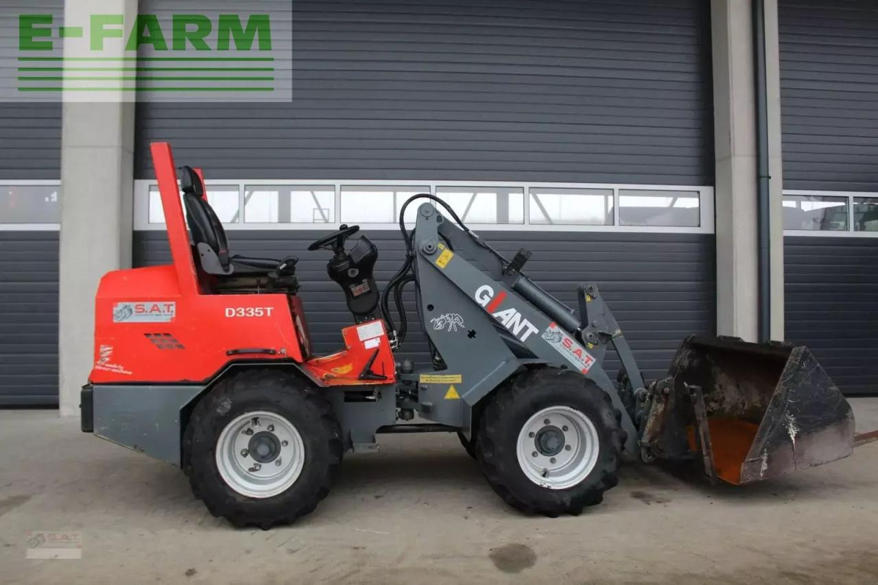 Giant hoflader d 335 t - Wheel loader: picture 1 Giant hoflader d 335 t - Wheel loader: picture 1