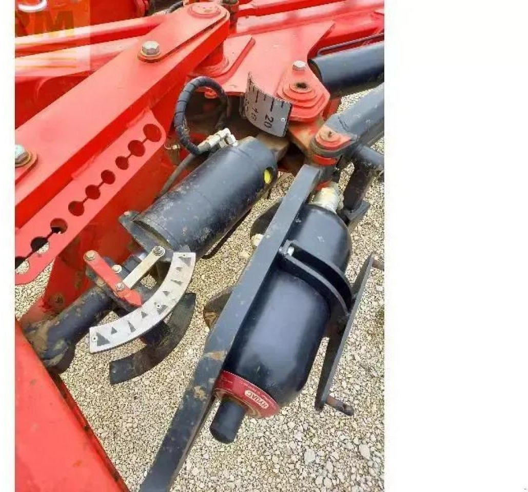 Gregoire Besson gregoire besson - Plow: picture 5 Gregoire Besson gregoire besson - Plow: picture 5