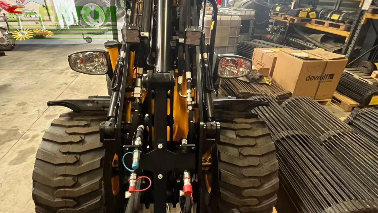 JCB 403 agri smart power - Mini excavator: picture 2 JCB 403 agri smart power - Mini excavator: picture 2