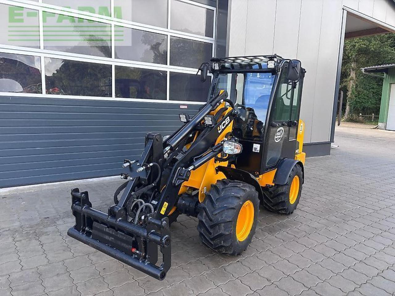 JCB 403 plus - Mini excavator: picture 2 JCB 403 plus - Mini excavator: picture 2