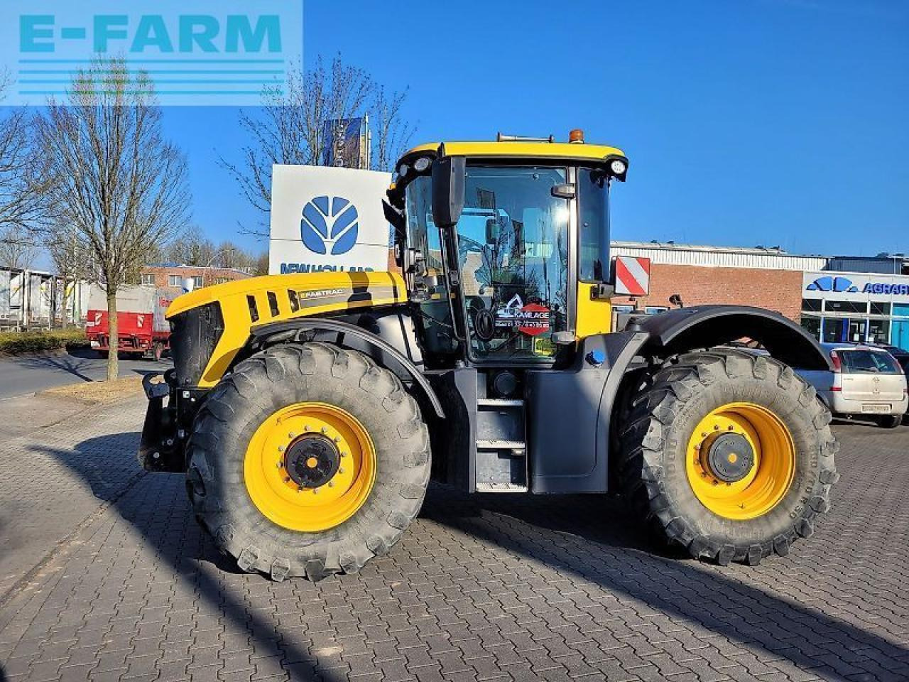 JCB 4220 fastrac - Farm tractor: picture 1 JCB 4220 fastrac - Farm tractor: picture 1