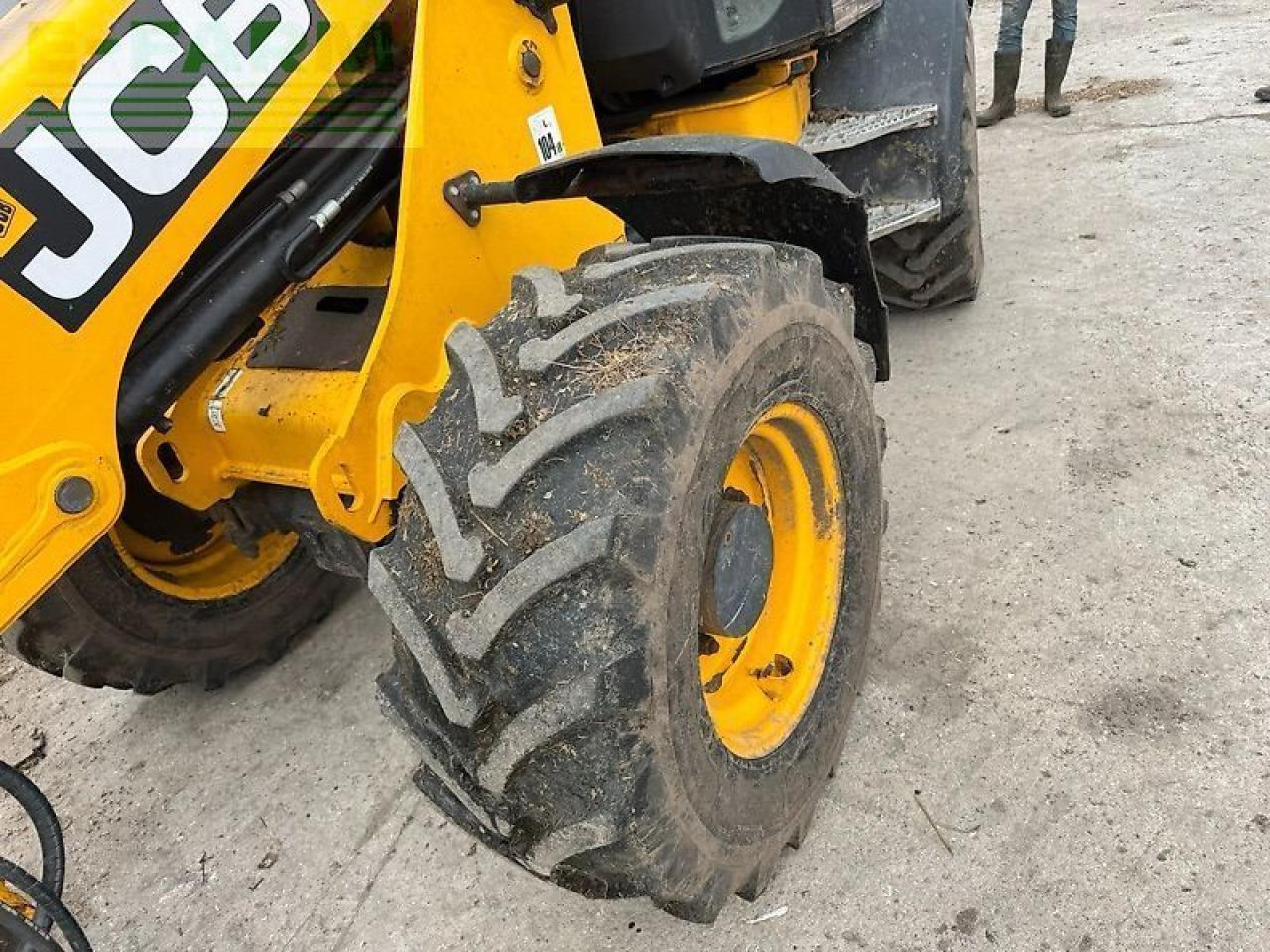 JCB tm 220 agri tele - Wheel loader: picture 3 JCB tm 220 agri tele - Wheel loader: picture 3