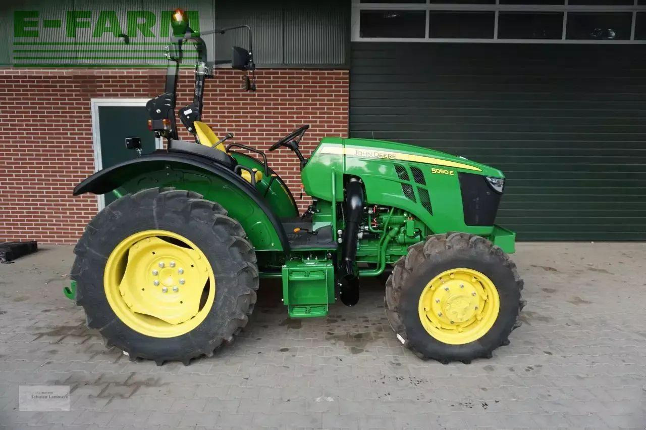 John Deere 5050e neumaschine - Farm tractor: picture 5 John Deere 5050e neumaschine - Farm tractor: picture 5