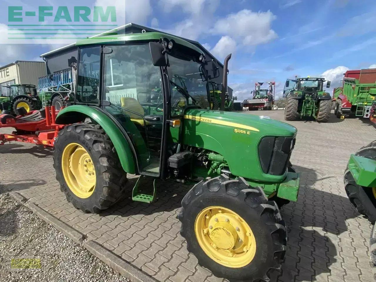 John Deere 5055e - Farm tractor: picture 1 John Deere 5055e - Farm tractor: picture 1
