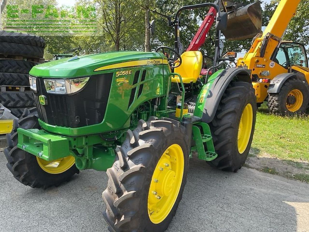 John Deere 5058e - Farm tractor: picture 1 John Deere 5058e - Farm tractor: picture 1
