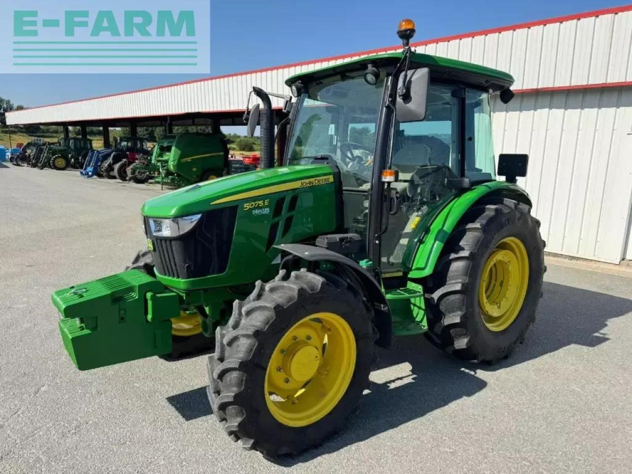John Deere 5075e - Farm tractor: picture 2 John Deere 5075e - Farm tractor: picture 2