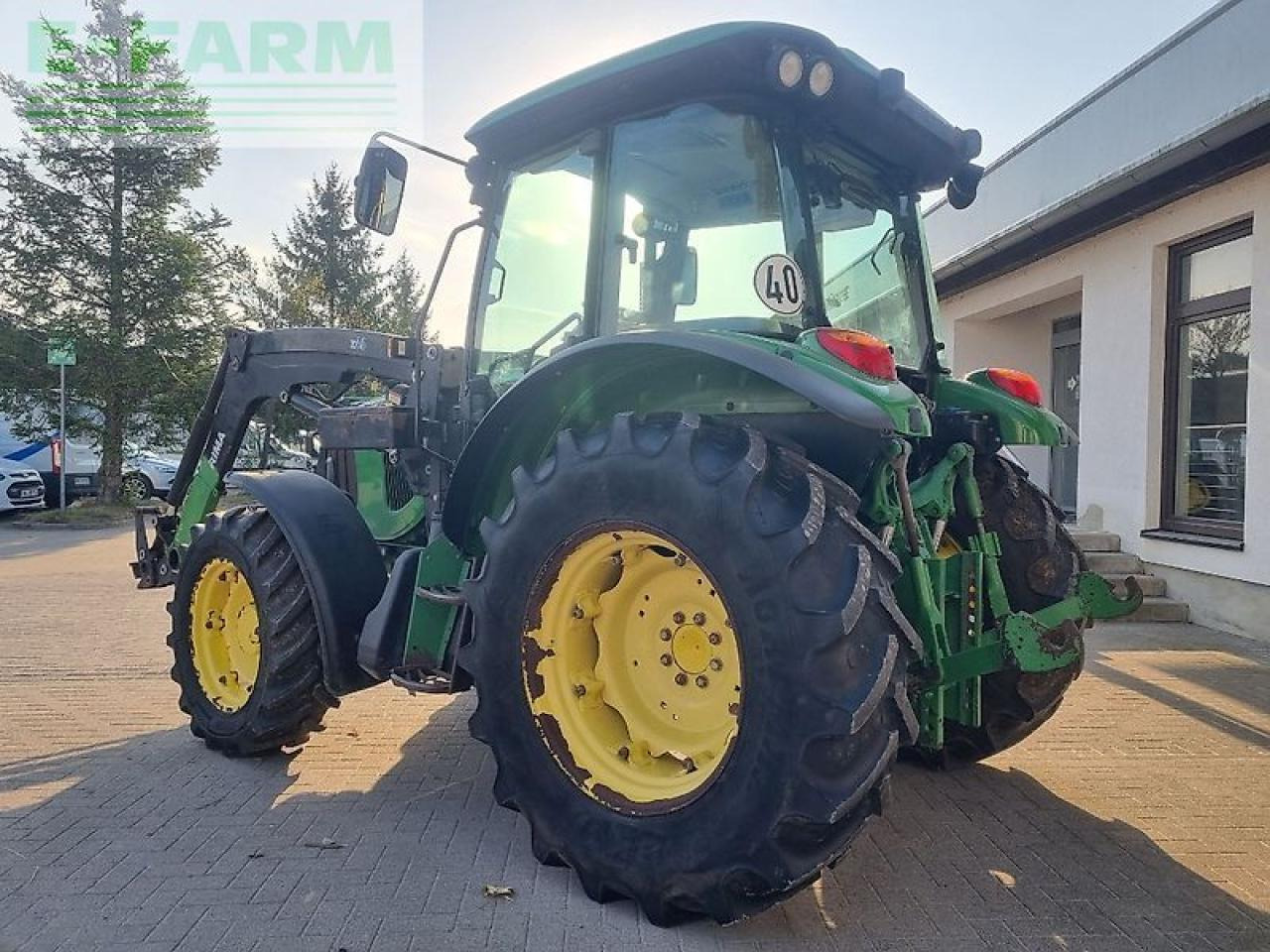 John Deere 5080m - Farm tractor: picture 5 John Deere 5080m - Farm tractor: picture 5