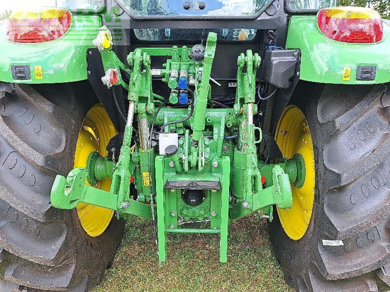 John Deere 5100m - Farm tractor: picture 5 John Deere 5100m - Farm tractor: picture 5