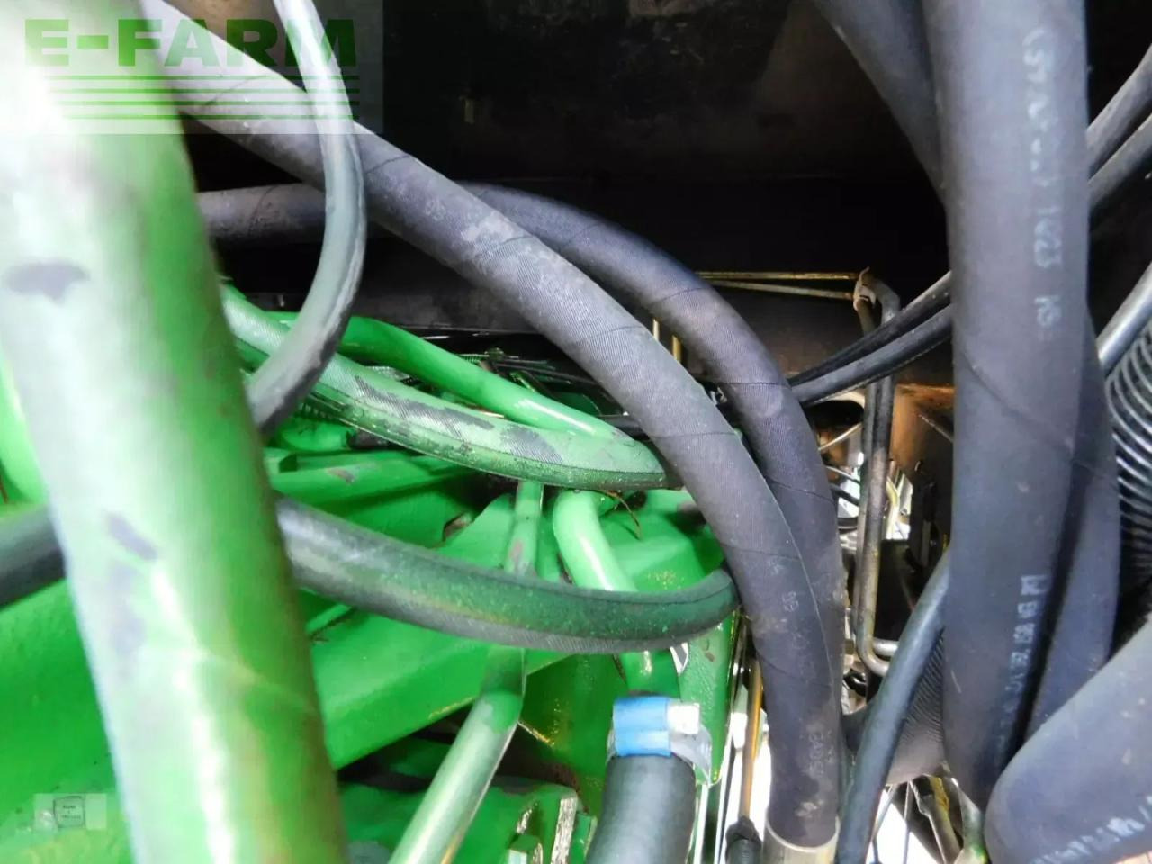 Farm tractor John Deere 5100r: picture 15 Farm tractor John Deere 5100r: picture 15