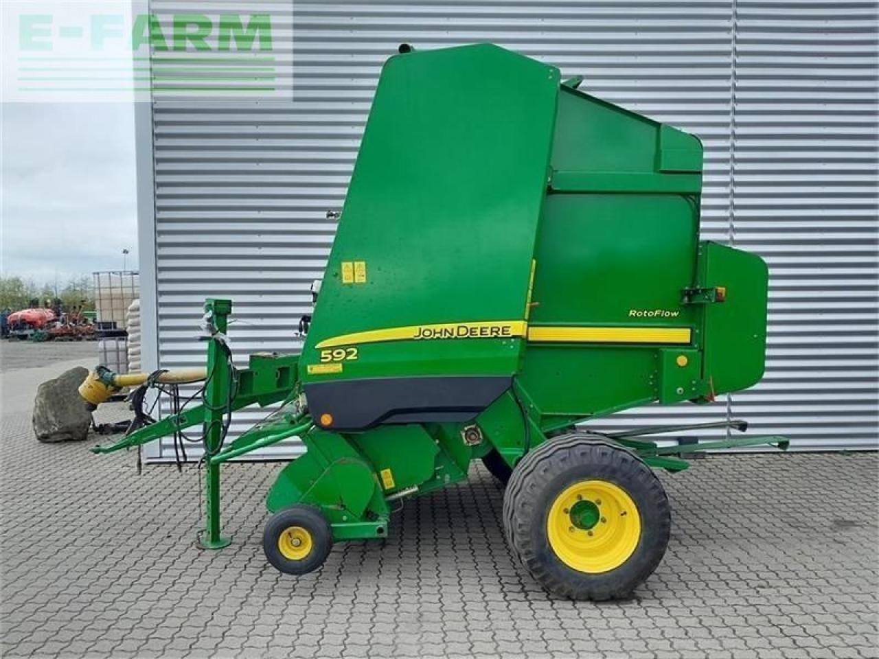 John Deere 592 - Square baler: picture 1 John Deere 592 - Square baler: picture 1
