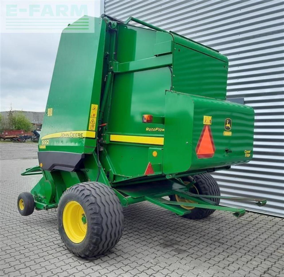 John Deere 592 - Square baler: picture 5 John Deere 592 - Square baler: picture 5