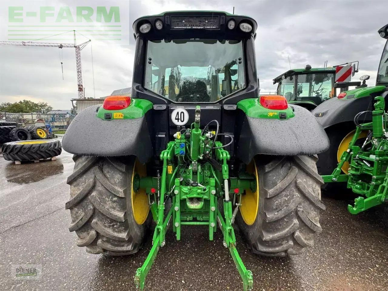 John Deere 6100m - Farm tractor: picture 3 John Deere 6100m - Farm tractor: picture 3