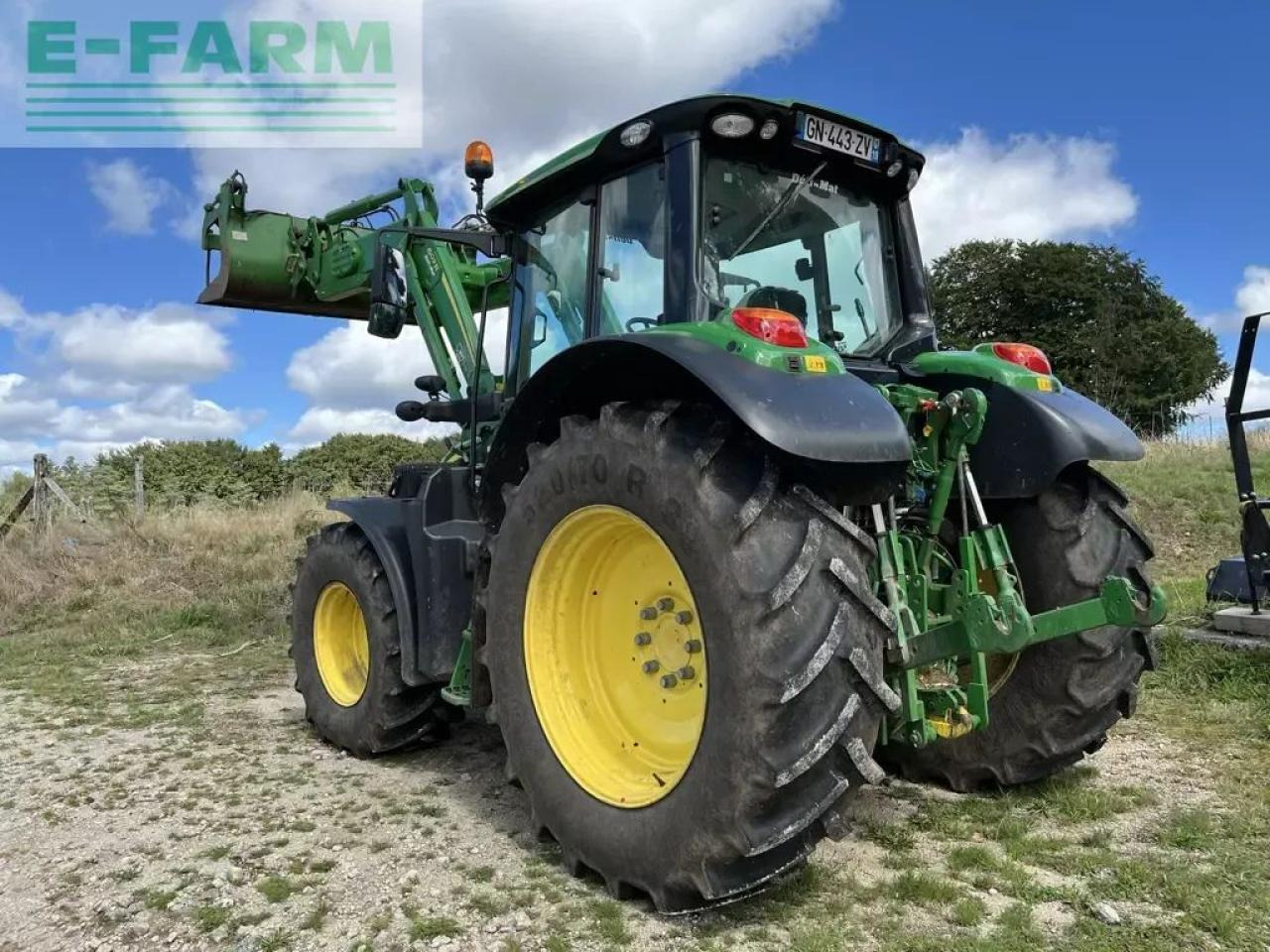 John Deere 6110 m command quad - Farm tractor: picture 4 John Deere 6110 m command quad - Farm tractor: picture 4