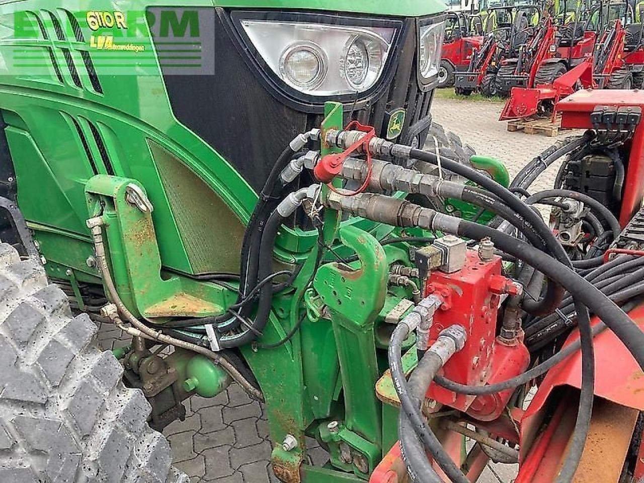 Farm tractor John Deere 6110r kommunal: picture 10